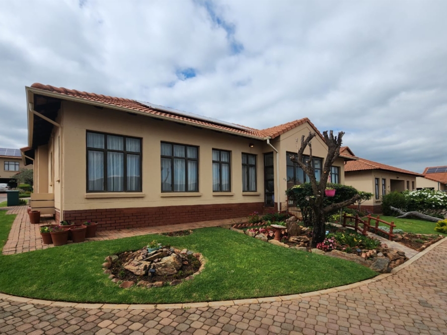 3 Bedroom Property for Sale in Xanadu Nature Estate North West